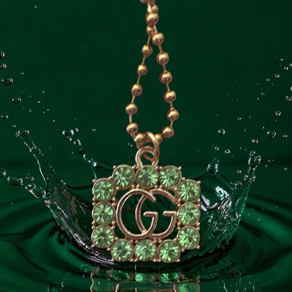 Gucci Gold-Tone up cycled GG Pendant Necklace with Green Crystals - Picture 5 of 5